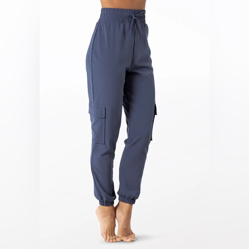 Balera Woven Tech Cargo blue joggers, new, size medium